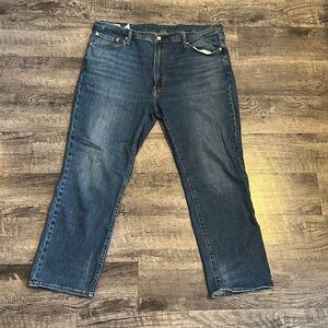 Men’s Levi jeans size W42 L30!